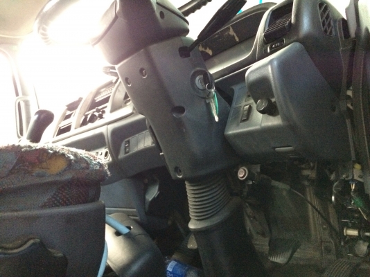 ขายหัวHino Mega นำเข้าจากญี่ปุ่นพร้อมเครื่อง Jo8c ตัดมาพร้อมคัซซี