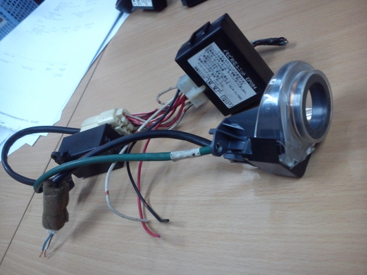 ไฟรูกุญแจ TOYOTA CROWN