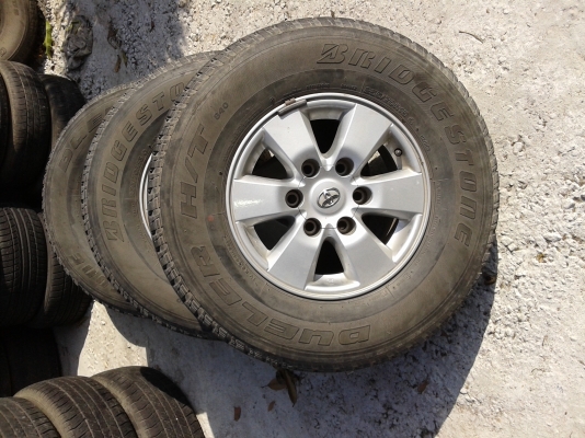 ขายล้อแม็กพร้อมยางขอบ15  4ล้อ