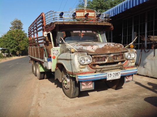 ขายด่วน230,000. &amp;10 ล้อหัวยาว เครื่อง165แรง เพลาเดียว