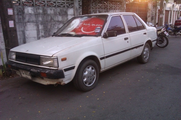 Nissan Sunny 5เกียร์