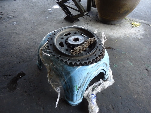 โซ่สเตอร์ของ ซีบี 400 (ฮอนด้าโฟร์) โซ่สเตอร์ของ ซีบี 400 (ฮอนด้าโฟร์)