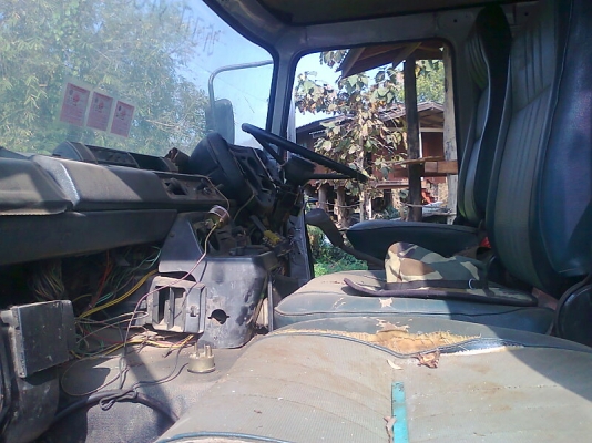 สิบล้อ ISUZU 3 ใบปัด เครื่อง V8 380 แรงม้า ติดเครน 5 ตัน ไม่เอาเครนลดให้อีกแสน. สิบล้อ ISUZU 3 ใบปัด เครื่อง V8 380 แรงม้า ติดเครน 5 ตัน ไม่เอาเครนลดให้อีกแสน.