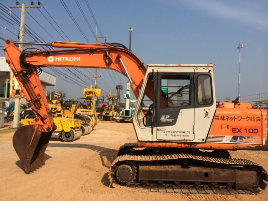 ขายรถแบคโฮ HITACHI EX90 นำเข้าจากญี่ปุ่น มีVDO ให้ชมครับ