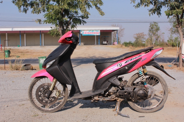 Honda Click 2549  ทบ.กค57 สุพรรณบุรี