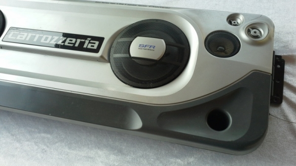 ลำโพงแผง Pioneer เสียงเบส กลาง แหลม จบได้ในตัวเดียว ลำโพงแผง Pioneer เสียงเบส กลาง แหลม จบได้ในตัวเดียว