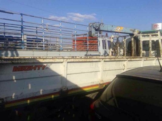 ขายรถหกล้อ Isuzu rocky เครื่อง 6BG1 - 175 แรง ยาว 6 เมตร เครน tanado 2 ตัน ยาง 8.25 ทะเบียนพร้อม