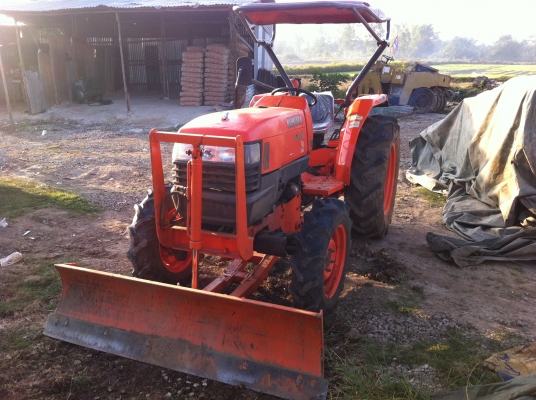 KUBOTA L4508 4x4 45แรงม้า พร้อมโอน เพาว์เวอร์ ใบดันหน้า KUBOTA L4508 4x4 45แรงม้า พร้อมโอน เพาว์เวอร์ ใบดันหน้า