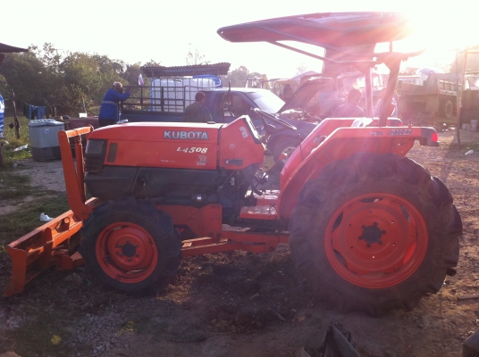 KUBOTA L4508 4x4 45แรงม้า พร้อมโอน เพาว์เวอร์ ใบดันหน้า KUBOTA L4508 4x4 45แรงม้า พร้อมโอน เพาว์เวอร์ ใบดันหน้า