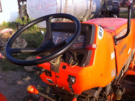 KUBOTA L4508 4x4 45แรงม้า พร้อมโอน เพาว์เวอร์ ใบดันหน้า KUBOTA L4508 4x4 45แรงม้า พร้อมโอน เพาว์เวอร์ ใบดันหน้า