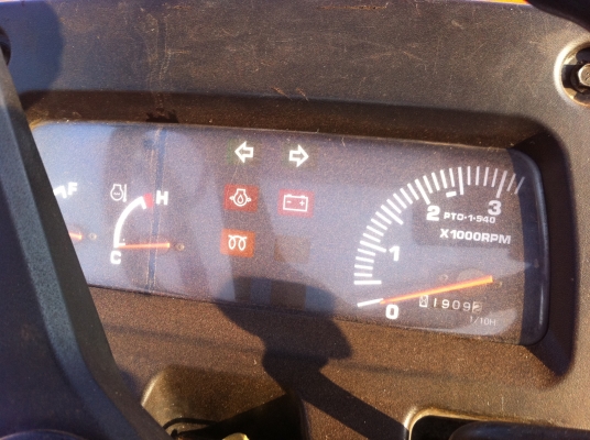 KUBOTA L4508 4x4 45แรงม้า พร้อมโอน เพาว์เวอร์ ใบดันหน้า KUBOTA L4508 4x4 45แรงม้า พร้อมโอน เพาว์เวอร์ ใบดันหน้า