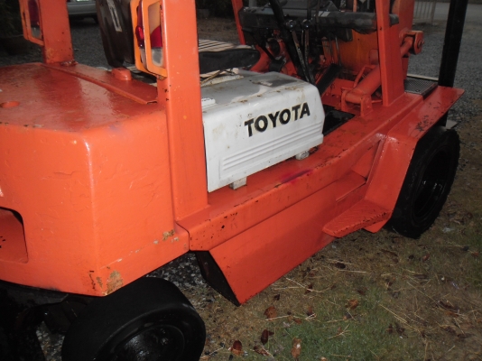 ขายรถโฟล์คลิฟสภาพดี ราคาไม่แพง toyota 2ตัน