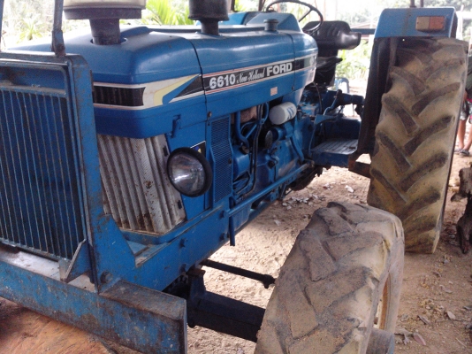 ขายรถไถ FORD 6610 2 เพลา เอกสารเล่มทะเบียน 3 จาน 7 จาน ราคา 420000