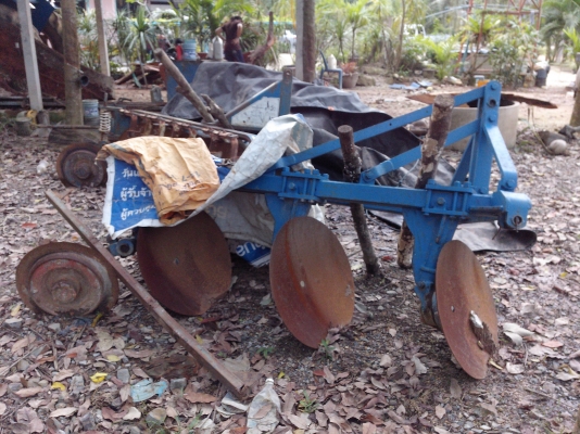 ขายรถไถ FORD 6610 2 เพลา เอกสารเล่มทะเบียน 3 จาน 7 จาน ราคา 420000