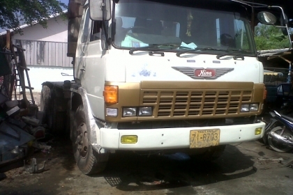 ขายรถหัวลากHINOติดแก๊ส8ถังพร้อมใช้งาน