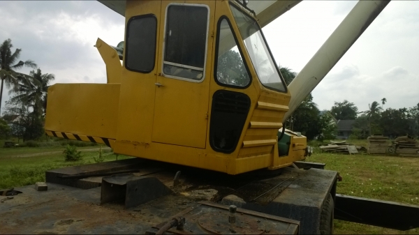 10ล้อเครนTADANO 3ปลอกและแขนต่อ ขนาด16ตัน ปั้ม3ตอน สภาพดี พร้อมใช้ ขาย...เลิกกิจการ ไม่มีเล่ม