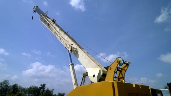 10ล้อเครนTADANO 3ปลอกและแขนต่อ ขนาด16ตัน ปั้ม3ตอน สภาพดี พร้อมใช้ ขาย...เลิกกิจการ ไม่มีเล่ม