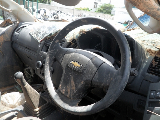 ขายซาก CHAVROLET COLORADO ปี12 พร้อมเล่มโอนลอย ขายซาก CHAVROLET COLORADO ปี12 พร้อมเล่มโอนลอย