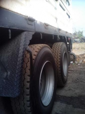 ขายรถ10ล้อ hino megaเพลาเดียว 220แรงม้า ปี46 และสมอเงิน ปี43สองเพลา ขายรถ10ล้อ hino megaเพลาเดียว 220แรงม้า ปี46 และสมอเงิน ปี43สองเพลา