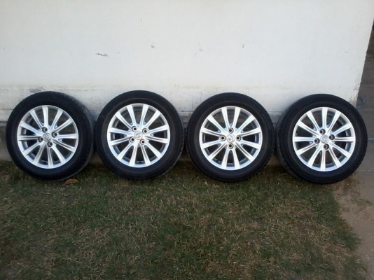 ขาย ล้อเดิมๆ TOYOTA VIOS พร้อมยางใหม่ๆเลย