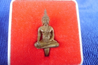 พระยอดธง หลวงพ่อคูณ "รุ่นมหากุศล ปี2540"..เนื้อนวะ