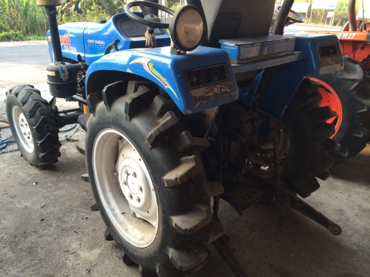 ขายด่วนรถไถแชมป์ cx-3500 พร้อมพาน 5 LCS