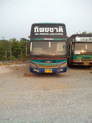 ขายรถบัสพัดลมราคามิตรภาพ สภาพดี โทร 089-456-0242 ^^