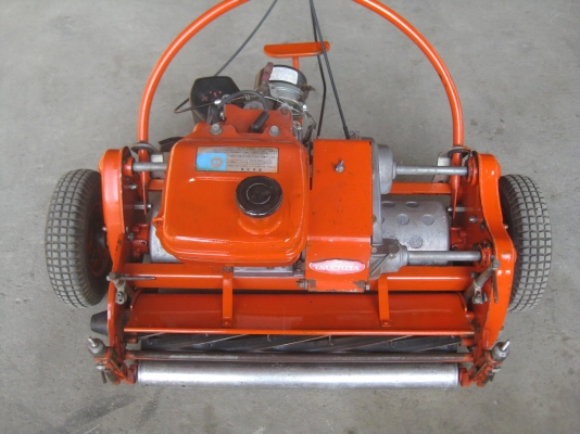 ขายรถตัดหญ้า(ตัดกรีน) TSUCHIYA เดินตาม ขายรถตัดหญ้า(ตัดกรีน) TSUCHIYA เดินตาม