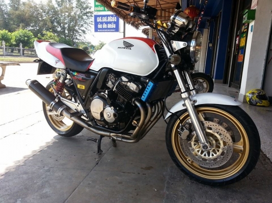New!!!-- Honda cb400 ปี 93 สพม. รถสวยแต่งเพียบเติมน้ำมันขี่อย่างเดียว ท่อฟูลโยชิ