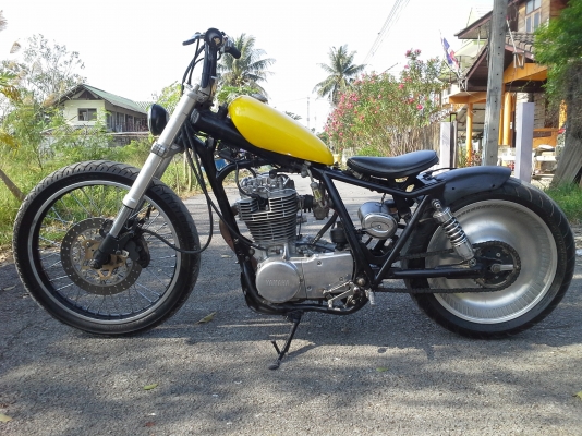 ขาย SR400 แต่งโอสคูล้อหน้า-หลังฮาเล่แท้ๆคับเครื่องดี เอกสาร ส.พ.มแท้