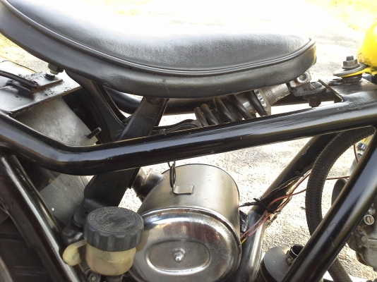 ขาย SR400 แต่งโอสคูล้อหน้า-หลังฮาเล่แท้ๆคับเครื่องดี เอกสาร ส.พ.มแท้