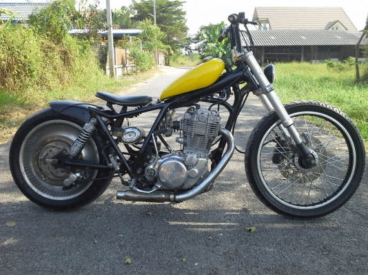 ขาย SR400 แต่งโอสคูล้อหน้า-หลังฮาเล่แท้ๆคับเครื่องดี เอกสาร ส.พ.มแท้