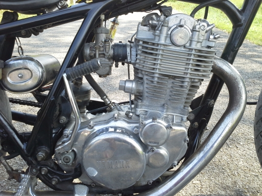 ขาย SR400 แต่งโอสคูล้อหน้า-หลังฮาเล่แท้ๆคับเครื่องดี เอกสาร ส.พ.มแท้