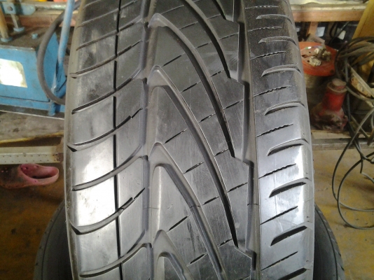ขายยาง\%205/55R16 สภาพสวยครับไม่แตกไม่ร้าวไม่กินข้าง 2500บาท ขายยาง\%205/55R16 สภาพสวยครับไม่แตกไม่ร้าวไม่กินข้าง 2500บาท