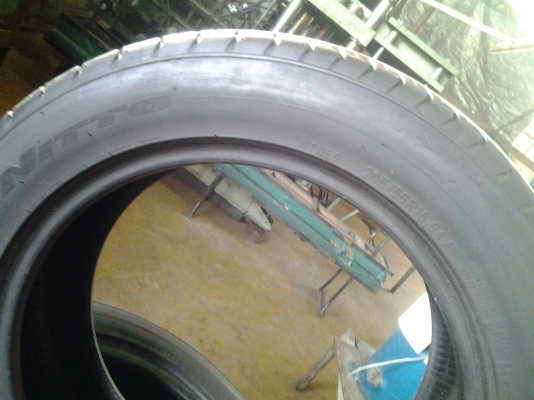 ขายยาง\%205/55R16 สภาพสวยครับไม่แตกไม่ร้าวไม่กินข้าง 2500บาท ขายยาง\%205/55R16 สภาพสวยครับไม่แตกไม่ร้าวไม่กินข้าง 2500บาท