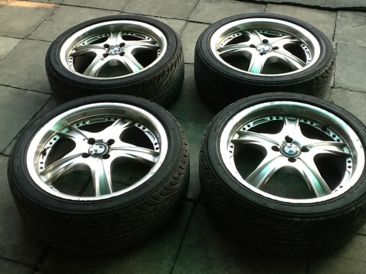 ล้อขอบ17สี่รู100 ติดยาง"YOKOHAMA-ES-100"ชุดละ7000บาท