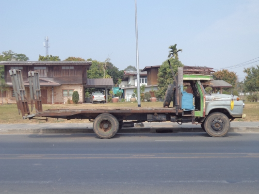 ขายถูกๆคับ138000บาทรถ6ล้อเทเลอร์เข็นรถเกี่ยวและแม็กโคเครื่องEH700 พร้อมใช้งานคับ