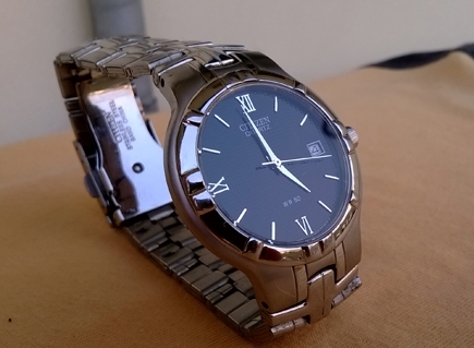 CITIZEN Quartz WR50 หน้าดำ หลักขีด/โรมัน ช่องบอกวันที่หลักสาม