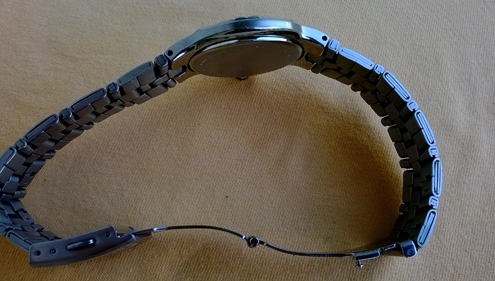 CITIZEN Quartz WR50 หน้าดำ หลักขีด/โรมัน ช่องบอกวันที่หลักสาม