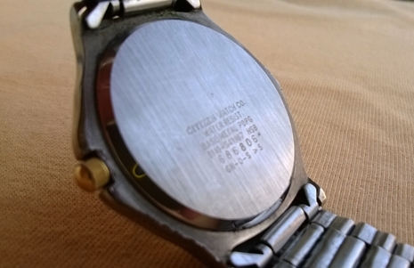 CITIZEN Quartz หน้าน้ำเงิน ช่องบอกวันที่หลักสาม สายเดิมสองกษัตริย์ CITIZEN Quartz หน้าน้ำเงิน ช่องบอกวันที่หลักสาม สายเดิมสองกษัตริย์