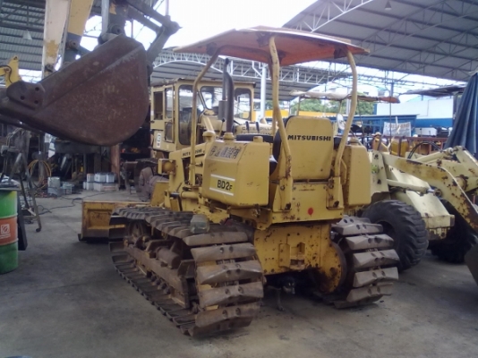 ต้องการขายรถตักล้อยางยี่ห้อ MITSUBISHI-BD2F รถนอกนำเข้าจากญี่ปุ่น