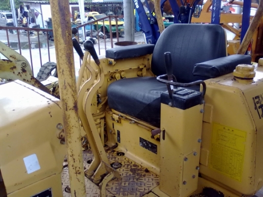 ต้องการขายรถตักล้อยางยี่ห้อ MITSUBISHI-BD2F รถนอกนำเข้าจากญี่ปุ่น