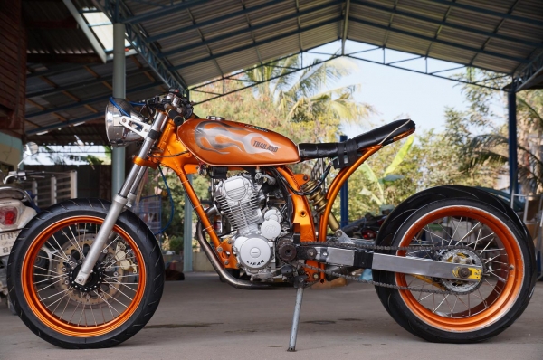 ขาย HONDA CG 200 CC ล้อ โต ๆ เครื่องดี เบิกใหม่ สตาทร์มือ แบตร์ใหม่ สีถังเพร้น ใหม่ สวย ๆ