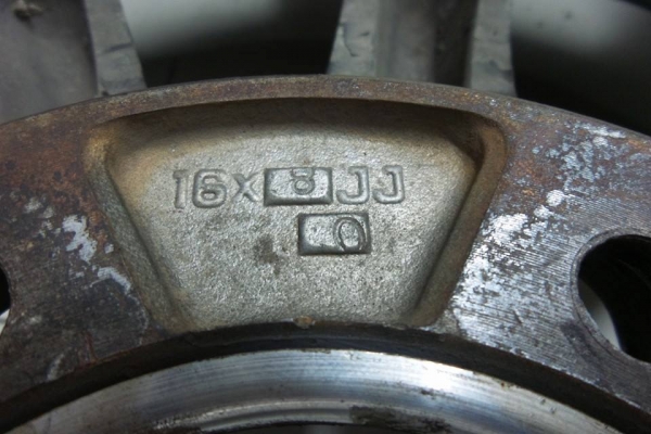 ล้อกล้วย 2 ชิ้น JAPAN 16x8 ET 0 ล้อกล้วย 2 ชิ้น JAPAN 16x8 ET 0