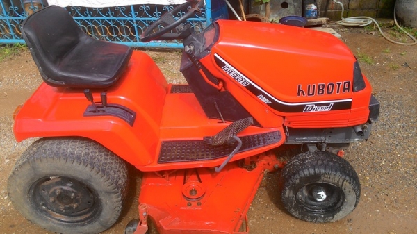 ขายKUBOTA G1900 HST 4WS ดีเซล สามสูบ 17 แรง