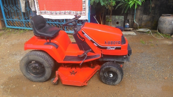 ขายKUBOTA G1900 HST 4WS ดีเซล สามสูบ 17 แรง