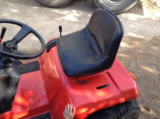 ขายKUBOTA G1900 HST 4WS ดีเซล สามสูบ 17 แรง