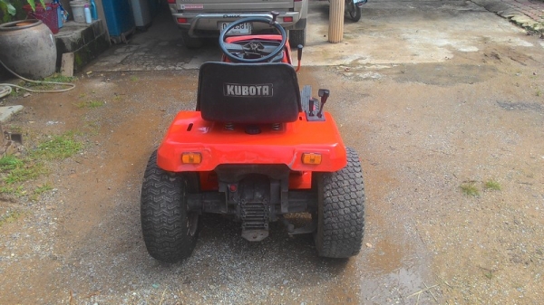 ขายKUBOTA G1900 HST 4WS ดีเซล สามสูบ 17 แรง