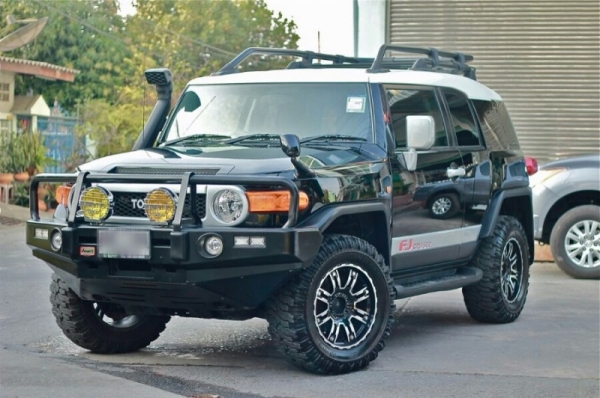 ขาย TOYOTA FJ Cruiser ปี 2011
