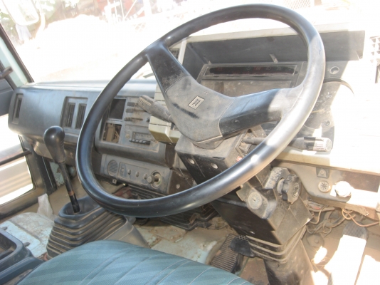 อีซูซุร้อคกี้175ดั้ม6ล้อ